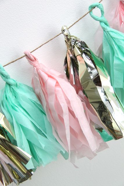 making tissue paper tassels