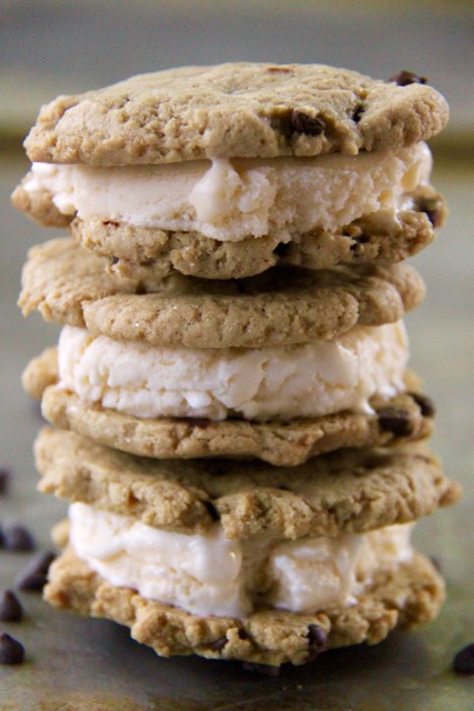 http://smashedpeasandcarrots.com/wp-content/uploads/2016/07/Gluten-and-Dairy-Free-Chocolate-Chip-Cookie-Ice-Cream-Sandwiches1.jpg