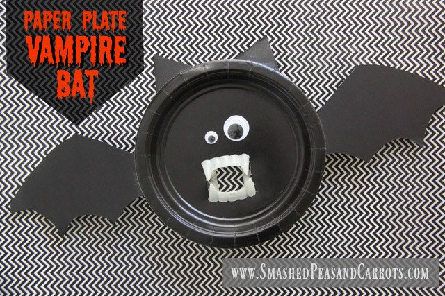 http://smashedpeasandcarrots.com/wp-content/uploads/2016/10/Paper-Plate-Vampire-Bat.jpg