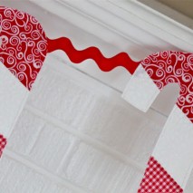 Candy Cane Bunting {Tutorial}