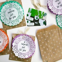 Simple and Pretty Gift Card Packaging