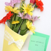 Easy Scrapbook Paper Wrapped Flower Bouquets