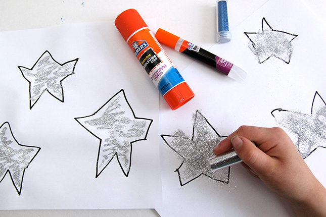 How to Make a Paper Fan - Smashed Peas & Carrots