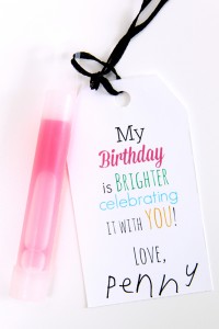 Glow Stick Party Favor Idea with FREE Printable! - Smashed Peas &amp; Carrots