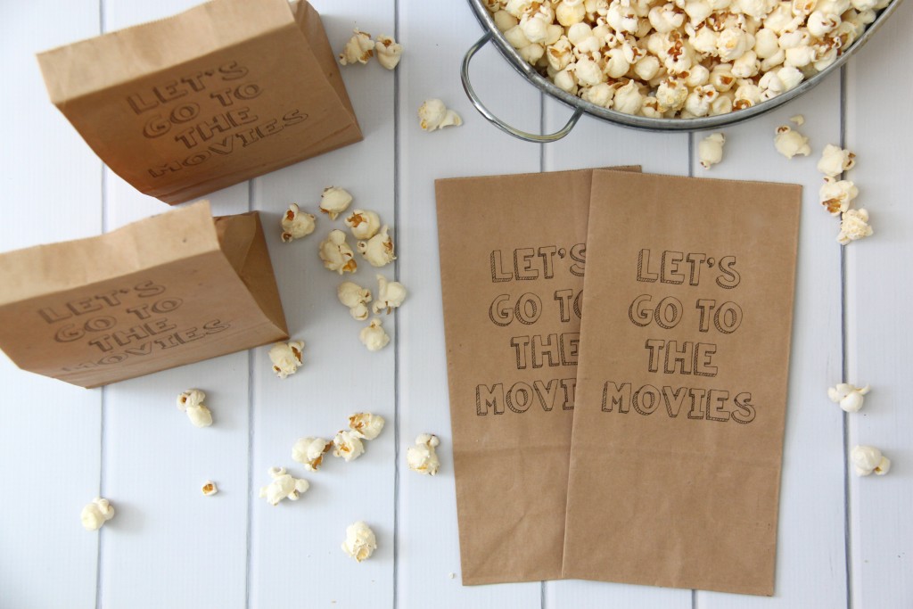 DIY Printable Popcorn Bags…these are so cute and perfect for family movie nights!