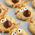 Super Adorable Hershey's Kisses Peanut Butter Reindeer Cookies // SmashedPeasandCarrots.com