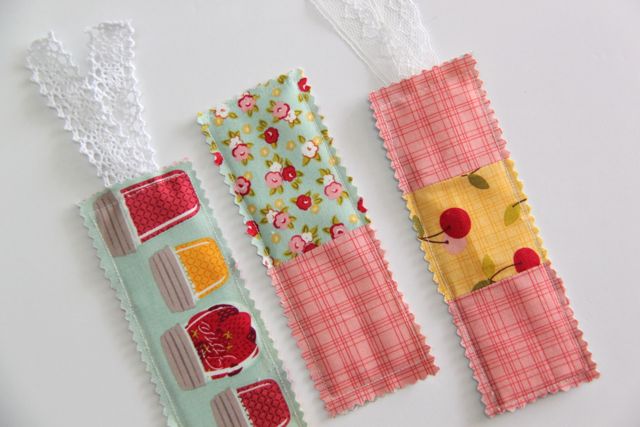 Bookmark DIY with Fabric Scraps - Salvaged Inspirations